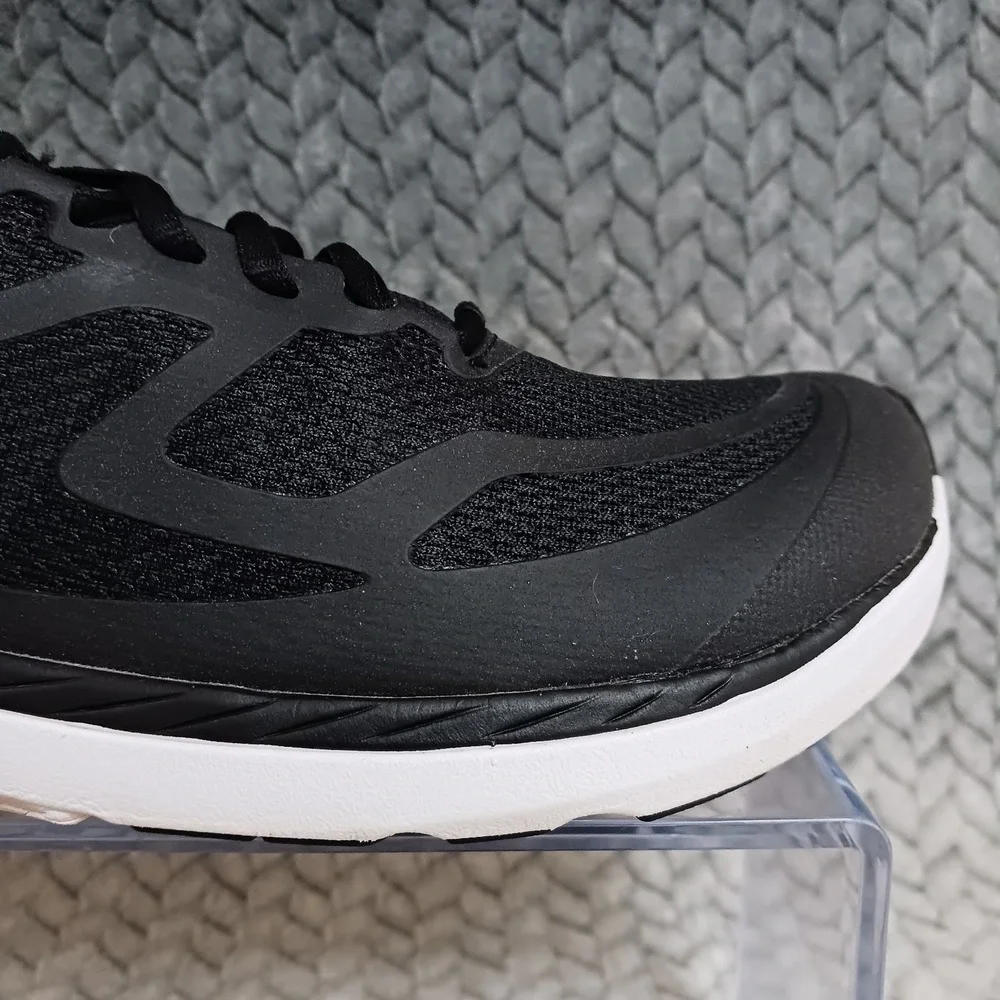 Topo Athletic ST 4 Balck White Women's Road Running Cushioned Shoes Size 8.5